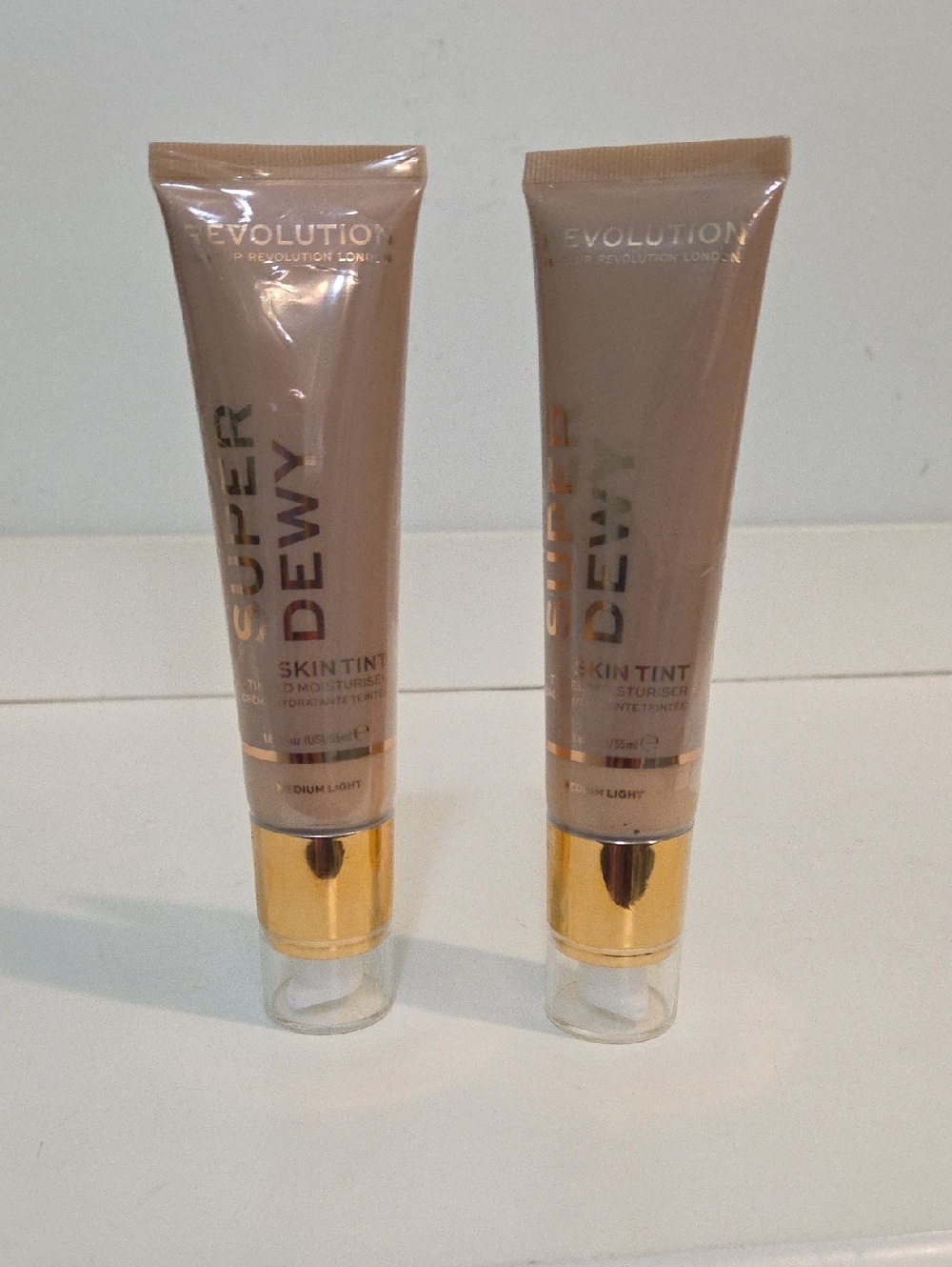 Revolution Superdewy Skin Tint - Light Beige (2 Pack)